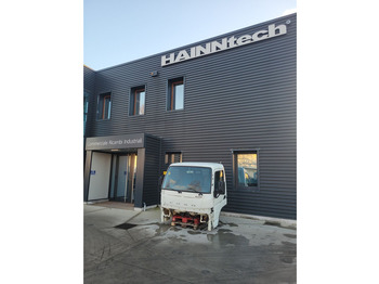 Kabina i unutrašnjost MITSUBISHI