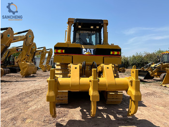 Buldožer CATERPILLAR D8R: slika Buldožer CATERPILLAR D8R