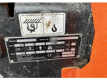 Škarasta podizna platforma JLG 4045R: slika Škarasta podizna platforma JLG 4045R Škarasta podizna platforma JLG 4045R: slika Škarasta podizna platforma JLG 4045R