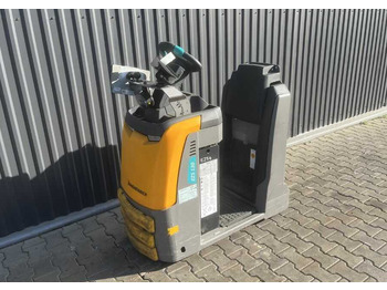 Vučni traktor JUNGHEINRICH