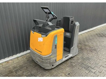 Vučni traktor JUNGHEINRICH