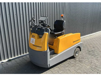 Vučni traktor JUNGHEINRICH