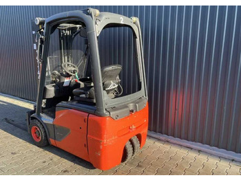 Električni viličar Linde E14-02: slika Električni viličar Linde E14-02 Električni viličar Linde E14-02: slika Električni viličar Linde E14-02