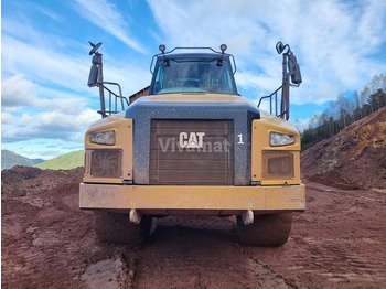 Istovarivač Caterpillar 745C: slika Istovarivač Caterpillar 745C