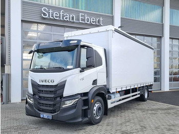 Kamion s ceradom IVECO S-WAY