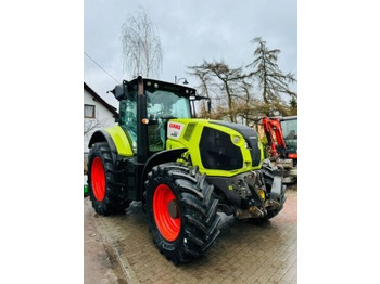 Traktor CLAAS Axion 830
