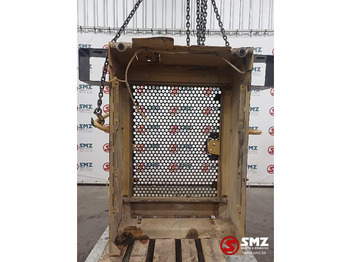 Hauba Caterpillar Occ grille D6M Caterpillar: slika Hauba Caterpillar Occ grille D6M Caterpillar