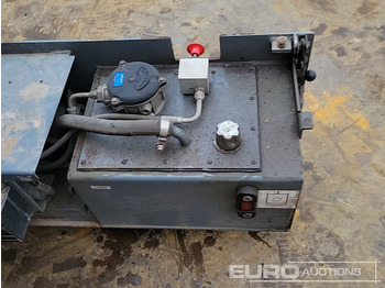 Škarasta podizna platforma SKYJACK