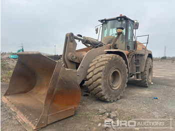 Utovarivač na kotačima CASE