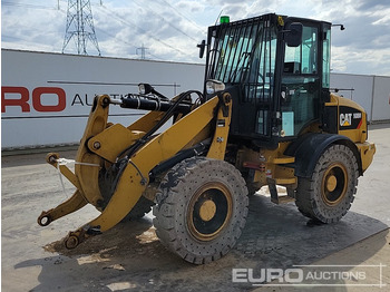 Utovarivač na kotačima CATERPILLAR 908M