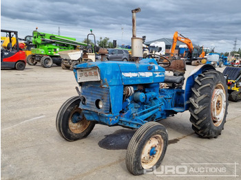 Traktor FORD