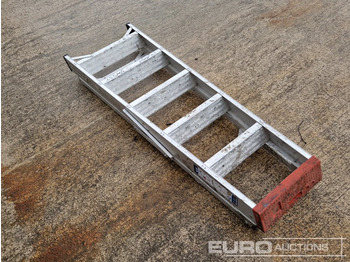 Građevinska oprema Lyte 6 Tread Aluminium Step Ladder: slika Građevinska oprema Lyte 6 Tread Aluminium Step Ladder