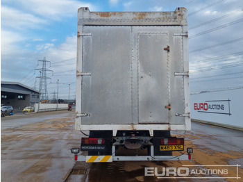 Kamion sandučar Mercedes 1820: slika Kamion sandučar Mercedes 1820