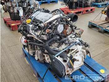 Motor Nissan 4 Cylinder Engine, Gearbox: slika Motor Nissan 4 Cylinder Engine, Gearbox