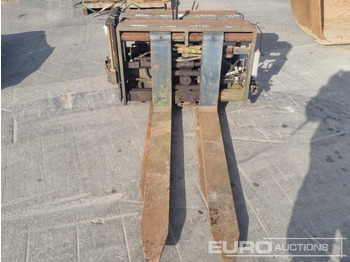 Oprema za rukovanje materijalima Fork Frame & Forks to suit Forklift, Side Shift (2 of): slika Oprema za rukovanje materijalima Fork Frame & Forks to suit Forklift, Side Shift (2 of)