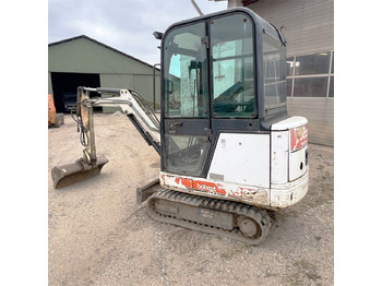 Mini bager Bobcat 320: slika Mini bager Bobcat 320
