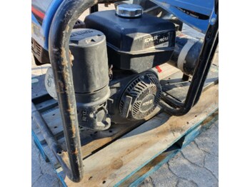 Generatorski set SDMO 4500: slika Generatorski set SDMO 4500 Generatorski set SDMO 4500: slika Generatorski set SDMO 4500