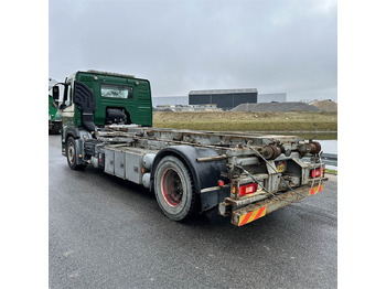 Kamion s kabelskim sustavom Volvo FM-330: slika Kamion s kabelskim sustavom Volvo FM-330