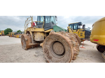 Buldožer CAT 826G II: slika Buldožer CAT 826G II