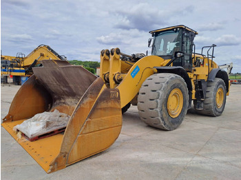 Utovarivač na kotačima CATERPILLAR