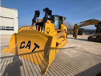 Buldožer CAT D8T: slika Buldožer CAT D8T