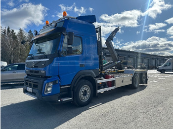 Kamion s kukastom dizalicom VOLVO FMX 540