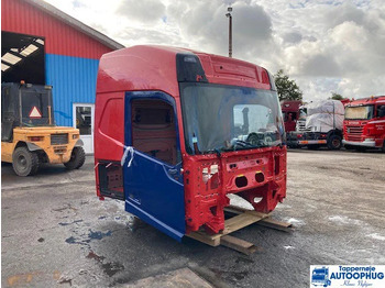 Kabina i unutrašnjost za Kamion Volvo FH4 førerhus / cabine / CAP HI 215: slika Kabina i unutrašnjost za Kamion Volvo FH4 førerhus / cabine / CAP HI 215