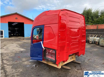 Kabina i unutrašnjost za Kamion Volvo FH4 førerhus / cabine / CAP HI 215: slika Kabina i unutrašnjost za Kamion Volvo FH4 førerhus / cabine / CAP HI 215