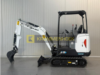 Mini bager BOBCAT E19