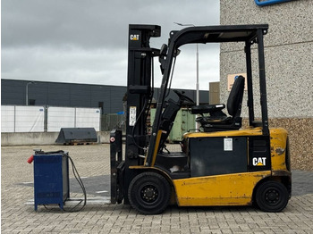 Električni viličar CAT EP25K, forklift, 2009!!: slika Električni viličar CAT EP25K, forklift, 2009!! Električni viličar CAT EP25K, forklift, 2009!!: slika Električni viličar CAT EP25K, forklift, 2009!!