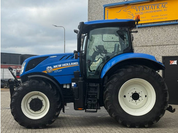 Traktor New Holland T7.225AC, frontlinkage, airbrakes, 50k, 2023!!: slika Traktor New Holland T7.225AC, frontlinkage, airbrakes, 50k, 2023!! Traktor New Holland T7.225AC, frontlinkage, airbrakes, 50k, 2023!!: slika Traktor New Holland T7.225AC, frontlinkage, airbrakes, 50k, 2023!!