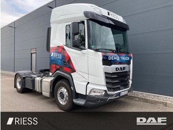 Tegljač DAF XF 530