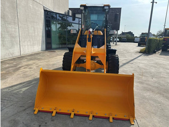 Utovarivač na kotačima BLANCHE TW36: slika Utovarivač na kotačima BLANCHE TW36 Utovarivač na kotačima BLANCHE TW36: slika Utovarivač na kotačima BLANCHE TW36