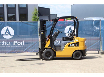 Diesel viličar CATERPILLAR DP