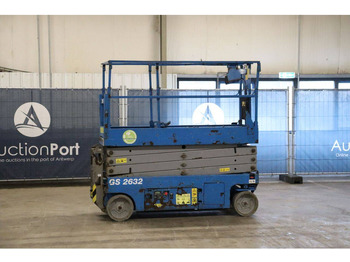 Škarasta podizna platforma GENIE