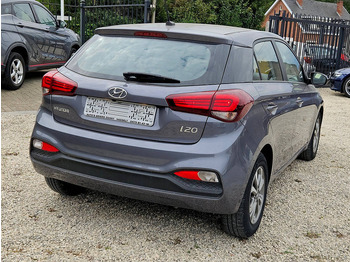 Limuzina Hyundai i20 1.2: slika Limuzina Hyundai i20 1.2 Limuzina Hyundai i20 1.2: slika Limuzina Hyundai i20 1.2