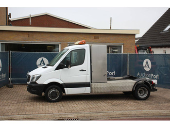 Kamion-šasija MERCEDES-BENZ Sprinter