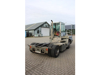 Terminalni traktor Terberg YT182: slika Terminalni traktor Terberg YT182