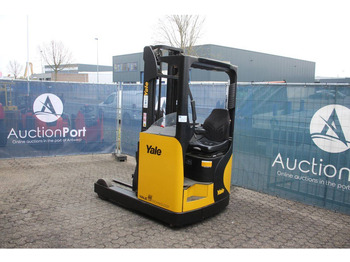 Regalni viličar Yale MR16: slika Regalni viličar Yale MR16