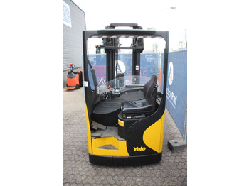 Regalni viličar Yale MR16: slika Regalni viličar Yale MR16