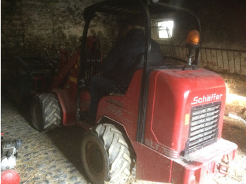 Zglobni utovarivač SCHÄFFER