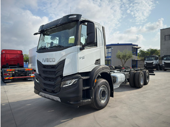 Kamion-šasija IVECO X-WAY