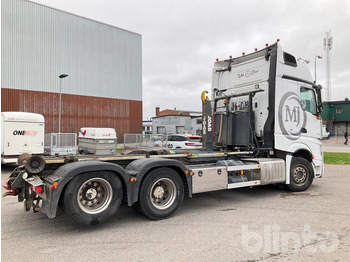 Kamion MERCEDES-BENZ: slika Kamion MERCEDES-BENZ