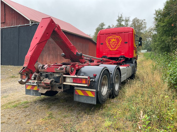 Kamion s kukastom dizalicom SCANIA: slika Kamion s kukastom dizalicom SCANIA
