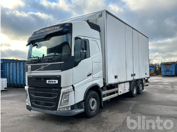Kamion sandučar VOLVO FH