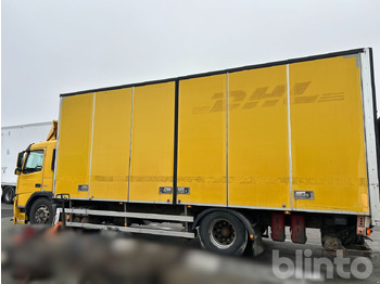 Kamion sandučar VOLVO FM 330 4X2: slika Kamion sandučar VOLVO FM 330 4X2