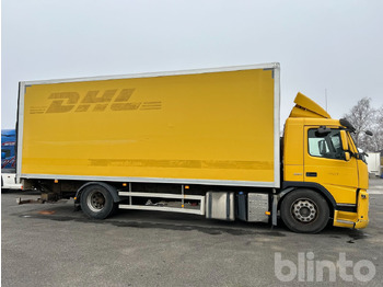 Kamion sandučar VOLVO FM 330 4X2: slika Kamion sandučar VOLVO FM 330 4X2