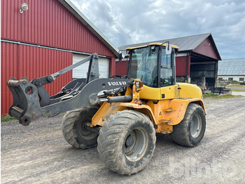 Utovarivač na kotačima VOLVO L40B