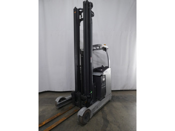 Regalni viličar STILL