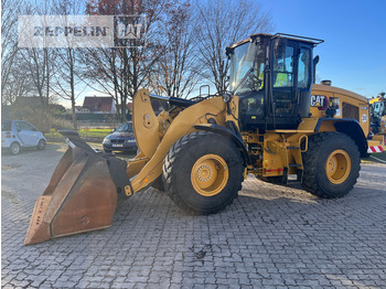 Utovarivač na kotačima CATERPILLAR 926M